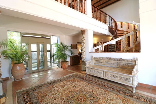 Finca/Casa Rural de 7 habitaciones en La Mairena, Ojen en venta con piscina garaje - 7.975.000 € (Ref: 10057399)