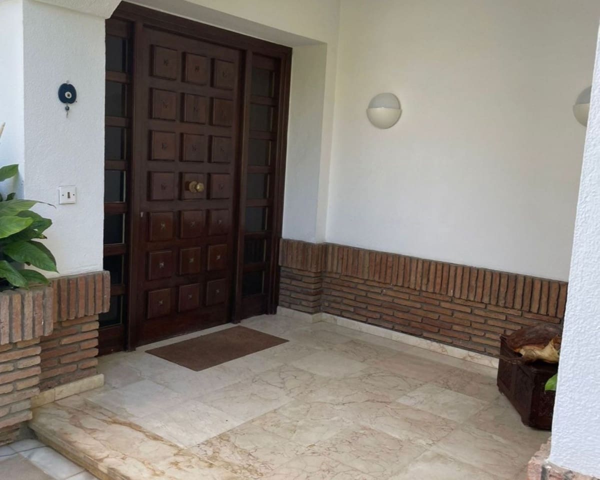 Chalet de 5 habitaciones en Los Monteros en venta con piscina garaje - 3.900.000 € (Ref: 10057400)