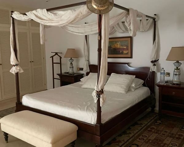 Chalet de 5 habitaciones en Los Monteros, Marbella en venta con piscina garaje - 3.900.000 € (Ref: 10057400)