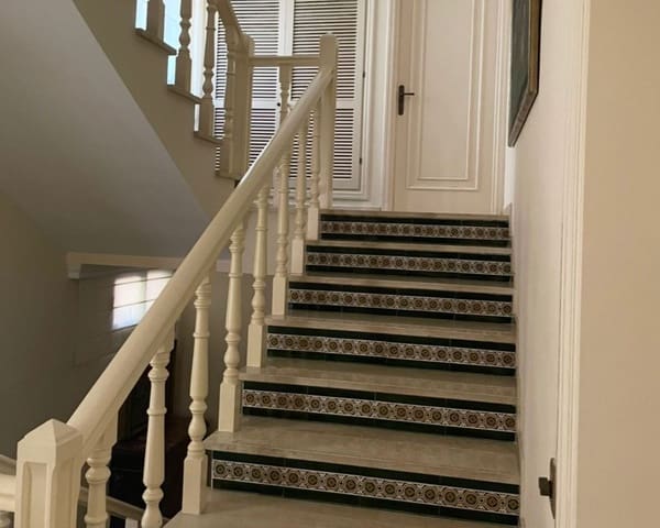 Chalet de 5 habitaciones en Los Monteros, Marbella en venta con piscina garaje - 3.900.000 € (Ref: 10057400)
