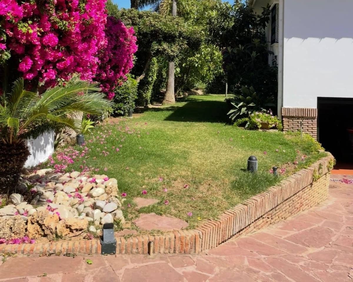 Chalet de 5 habitaciones en Los Monteros en venta con piscina garaje - 3.900.000 € (Ref: 10057400)