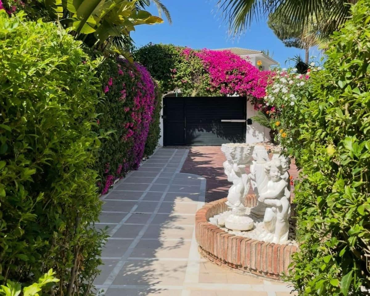 Chalet de 5 habitaciones en Los Monteros en venta con piscina garaje - 3.900.000 € (Ref: 10057400)