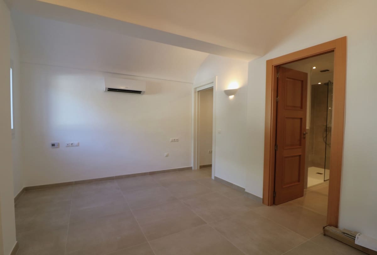 7 sovrum Villa till salu i Mijas med pool garage - 1 697 000 € (Ref: 10057403)