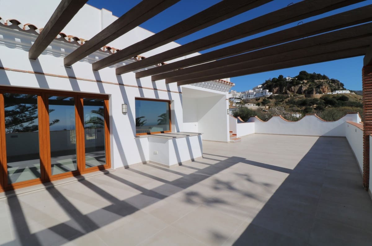 7 sovrum Villa till salu i Mijas med pool garage - 1 697 000 € (Ref: 10057403)