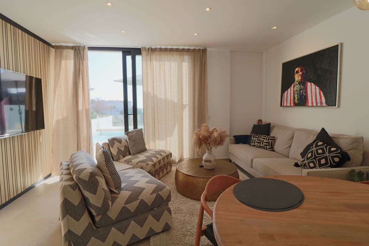 4 soverom Kjedet enebolig til salgs i Fuengirola med svømmebasseng garasje - € 795 000 (Ref: 10057404)