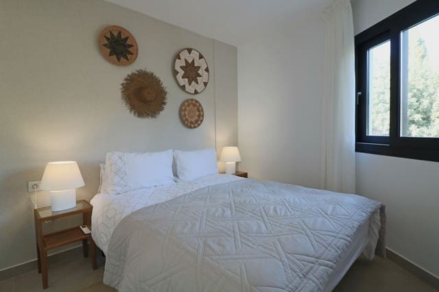 Pareado de 4 habitaciones en Fuengirola en venta con piscina garaje - 795.000 € (Ref: 10057404)