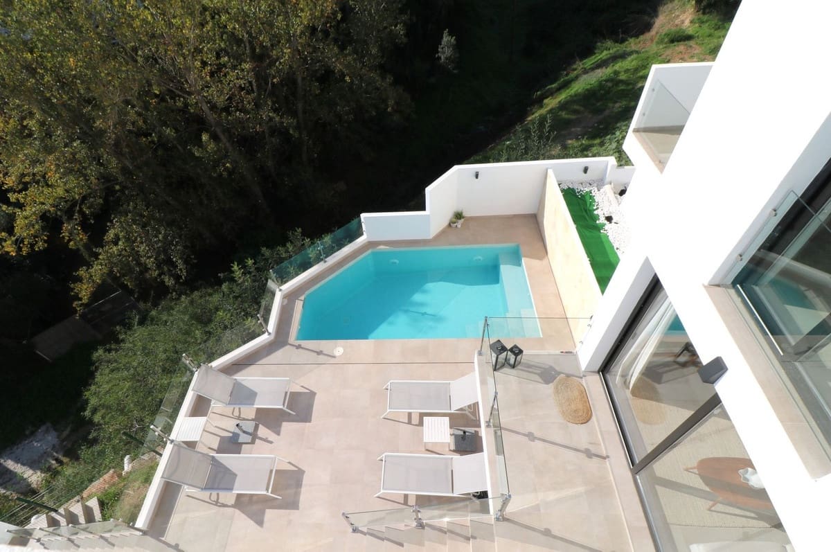 4 soverom Kjedet enebolig til salgs i Fuengirola med svømmebasseng garasje - € 795 000 (Ref: 10057404)