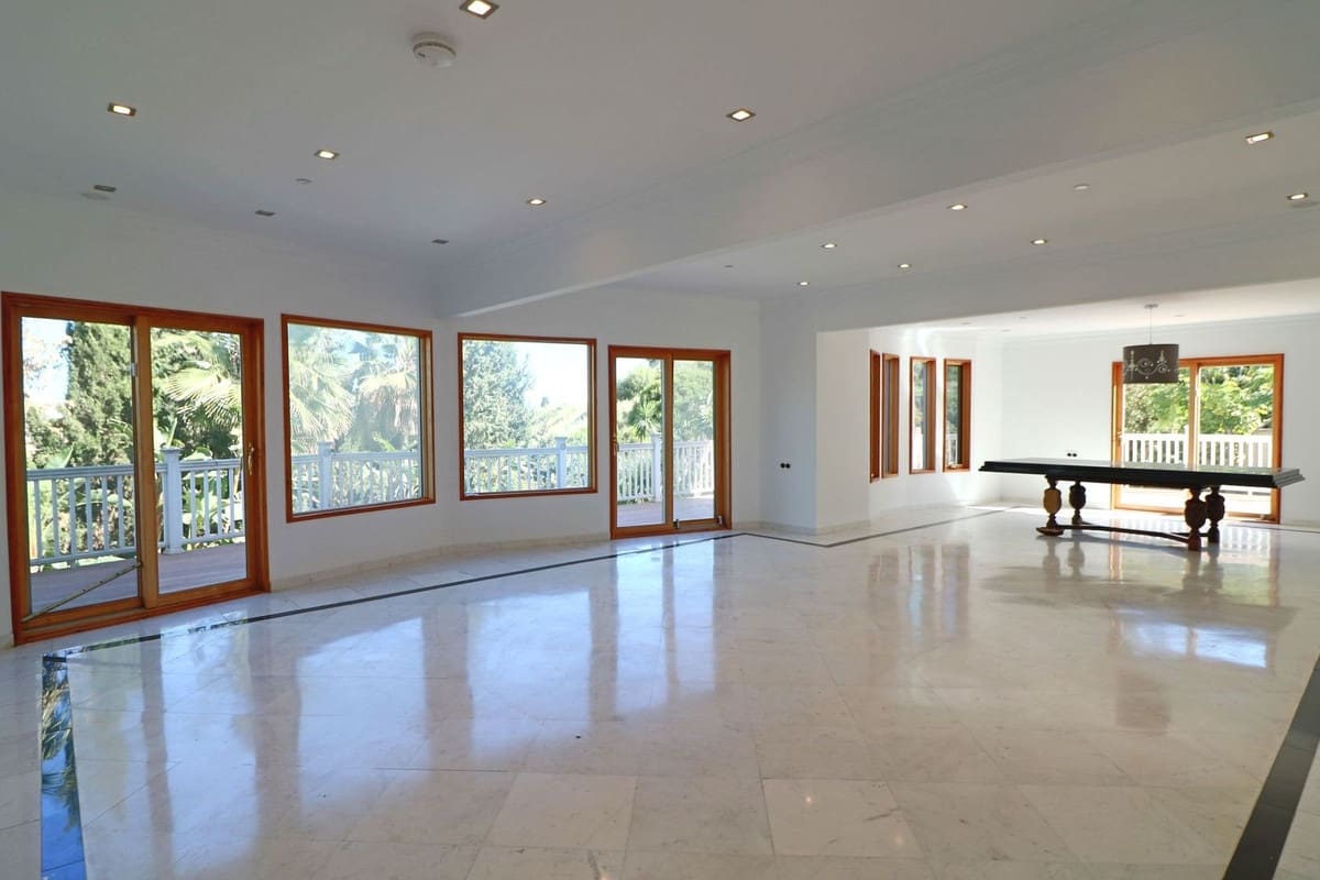 7 Zimmer Villa zu verkaufen in Benahavis mit Pool Garage - 1.779.500 € (Ref: 10057405)