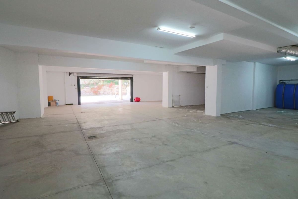 7 Zimmer Villa zu verkaufen in Benahavis mit Pool Garage - 1.779.500 € (Ref: 10057405)