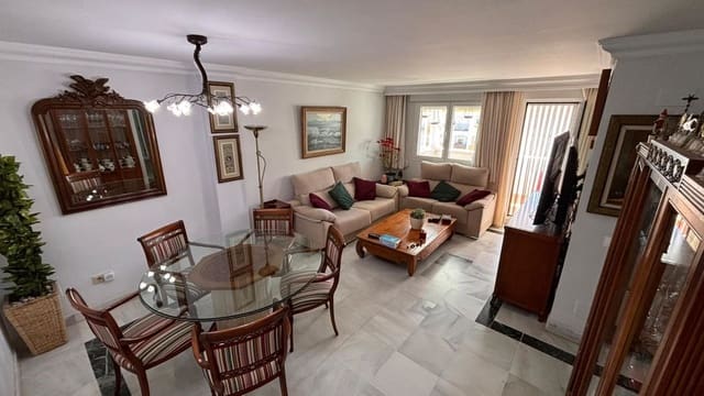 4 bedroom Apartment for sale in Marbella with pool garage - € 895,000 (Ref: 10057407)
