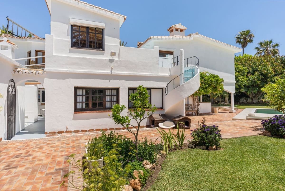 4 Zimmer Villa zu verkaufen in Guadalmina mit Pool Garage - 3.800.000 € (Ref: 10057408)
