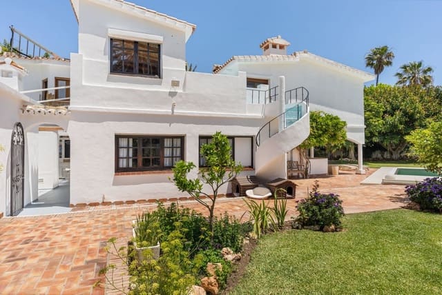 4 Zimmer Villa zu verkaufen in Guadalmina Baja, Marbella mit Pool Garage - 3.800.000 € (Ref: 10057408)