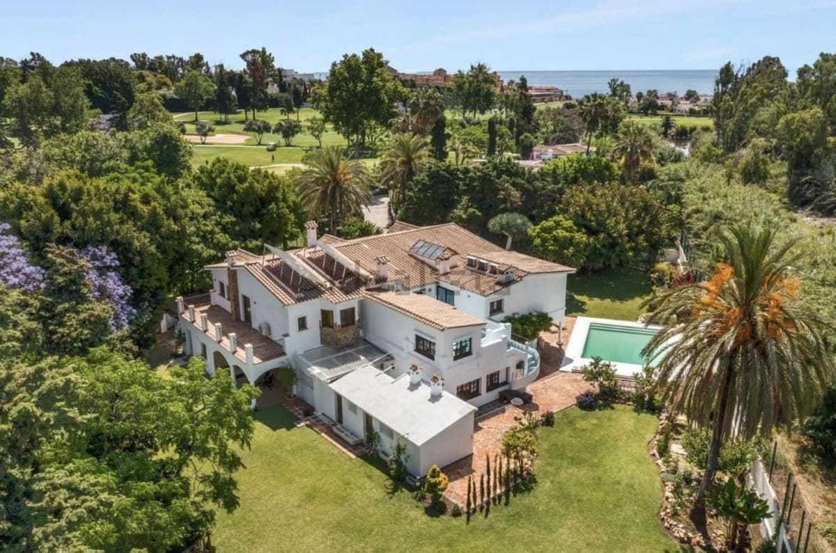 4 Zimmer Villa zu verkaufen in Guadalmina mit Pool Garage - 3.800.000 € (Ref: 10057408)