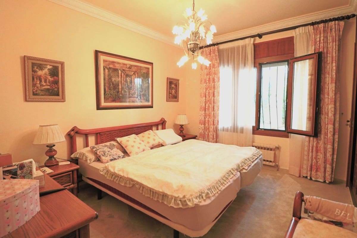 6 quarto Moradia para venda em El Paraiso com piscina garagem - 4 200 000 € (Ref: 10060936)