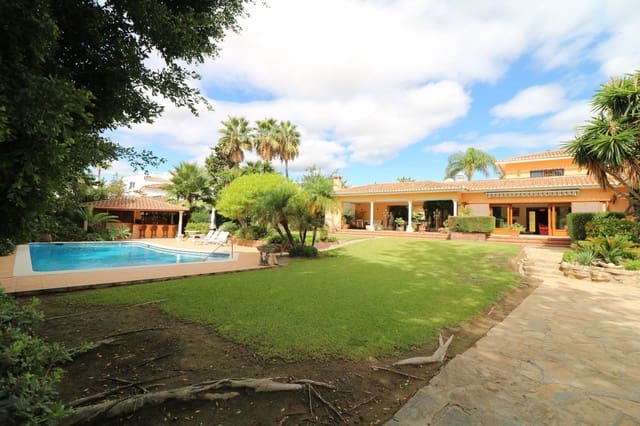 6 quarto Moradia para venda em El Paraiso, Estepona com piscina garagem - 4 200 000 € (Ref: 10060936)