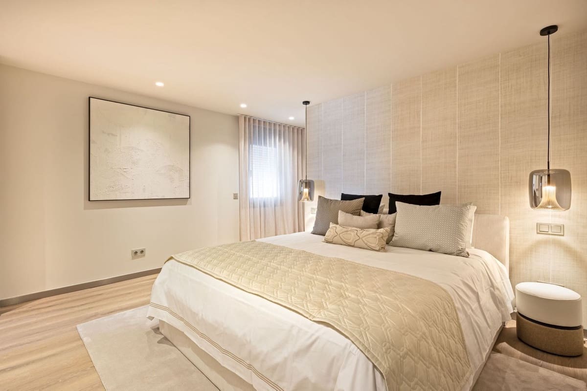 5 quarto Apartamento para venda em Puerto Banus com garagem - 2 350 000 € (Ref: 10079851)