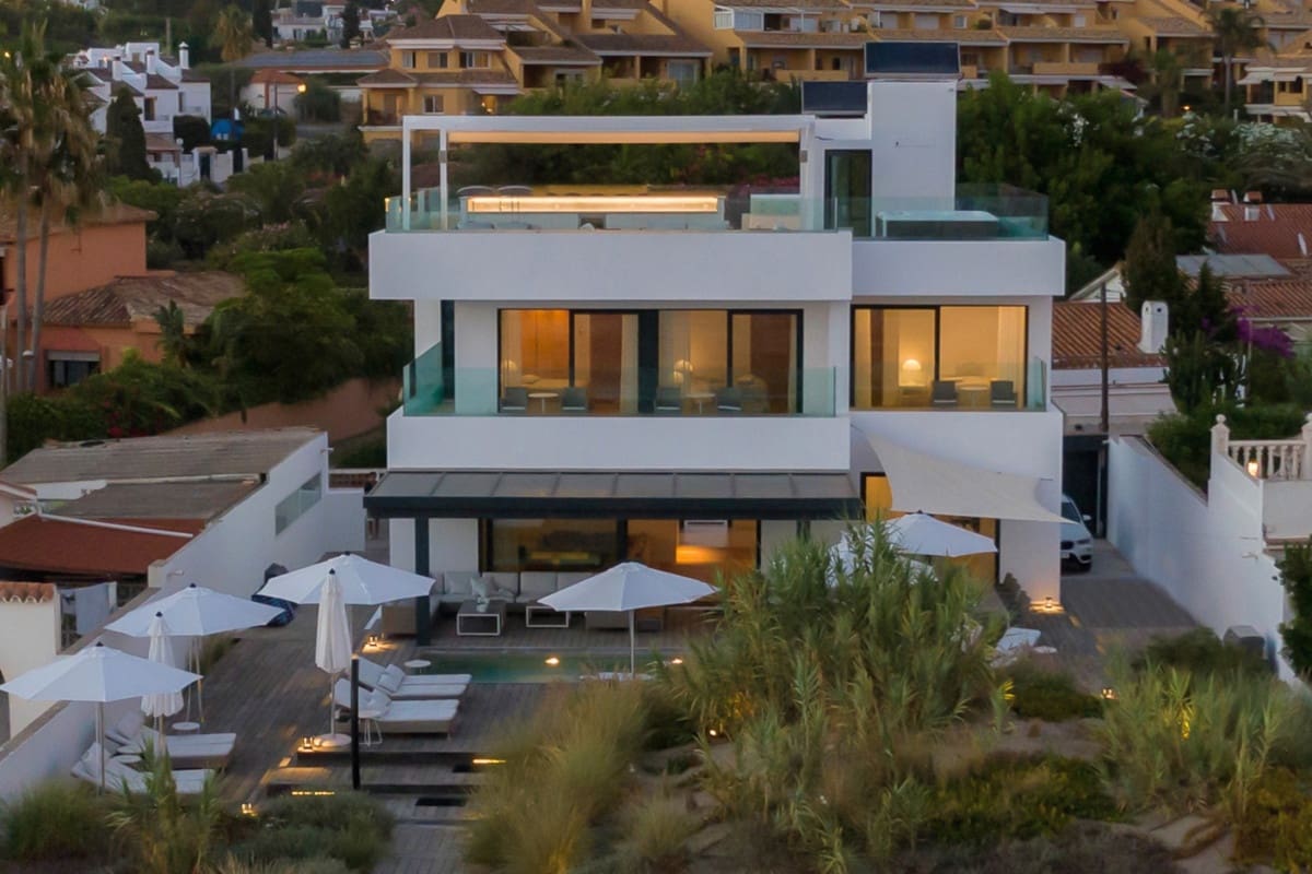 Chalet de 6 habitaciones en Costabella en venta con piscina garaje - 6.500.000 € (Ref: 10165601)