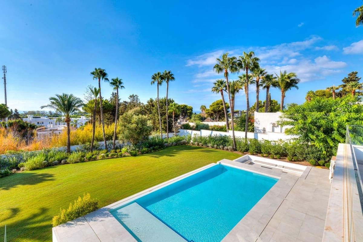 4 soveværelse Villa til salg i El Paraiso med swimmingpool garage - € 3.700.000 (Ref: 10179223)