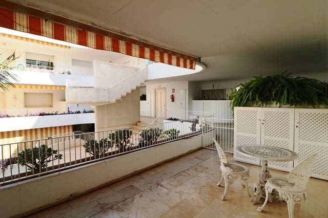 2 soverom Leilighet til salgs i Marbella med svømmebasseng garasje - € 1 500 000 (Ref: 7903089)