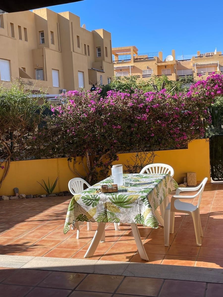 2 soverom Leilighet til leie i Puerto del Rey med garasje - € 1 200 (Ref: 10173960)