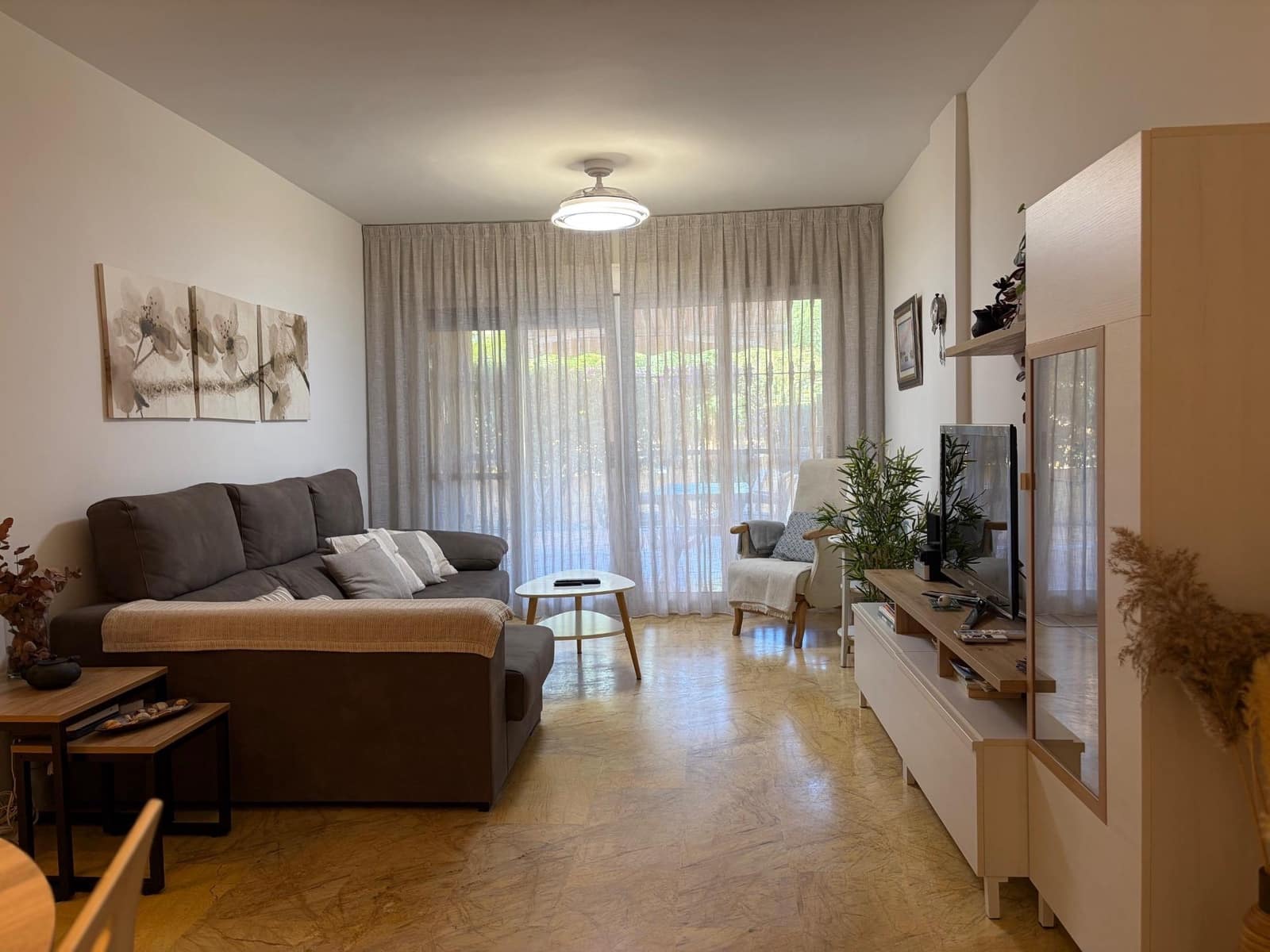 2 soverom Leilighet til leie i Puerto del Rey med garasje - € 1 200 (Ref: 10173960)