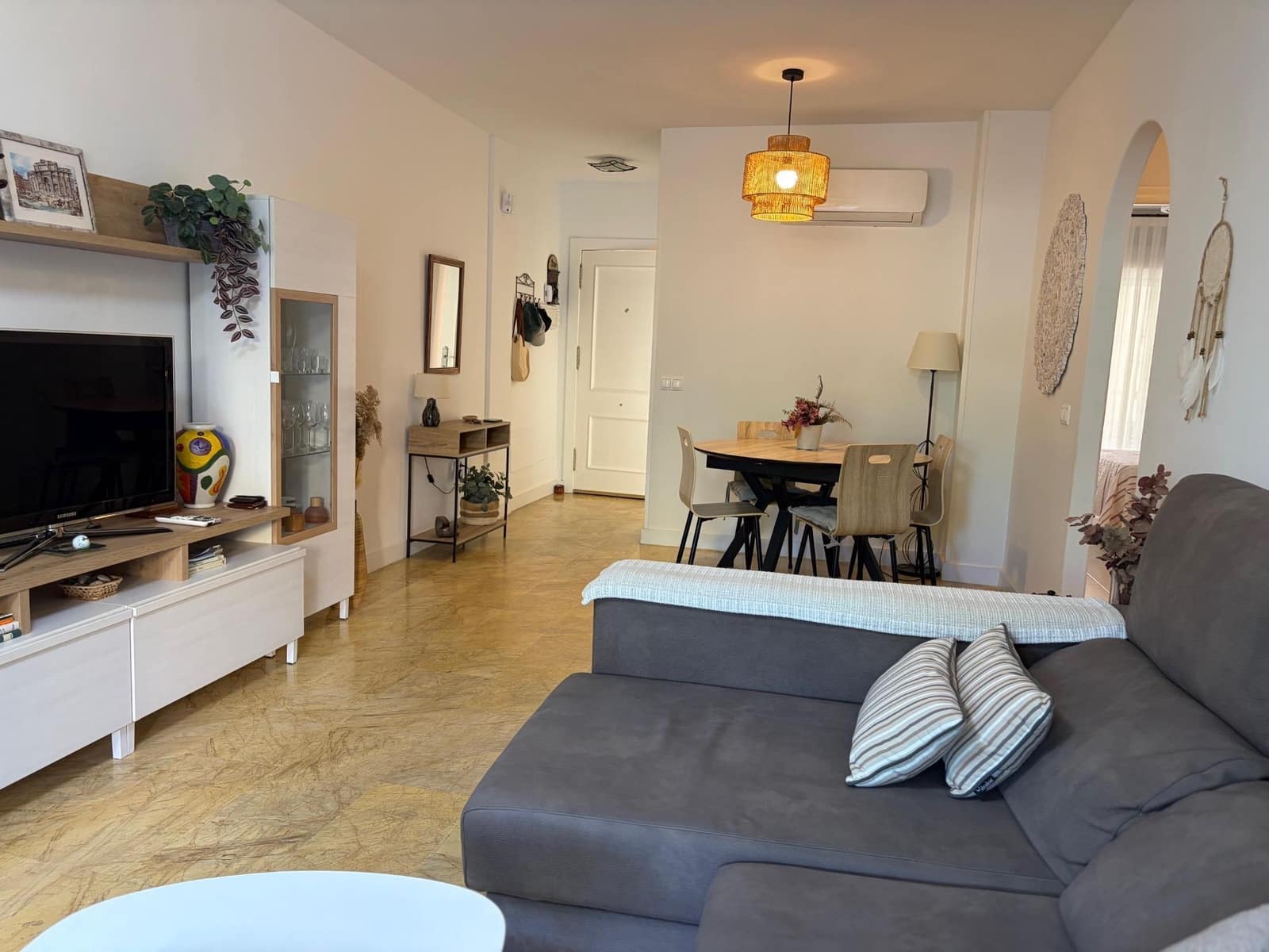 2 soverom Leilighet til leie i Puerto del Rey med garasje - € 1 200 (Ref: 10173960)