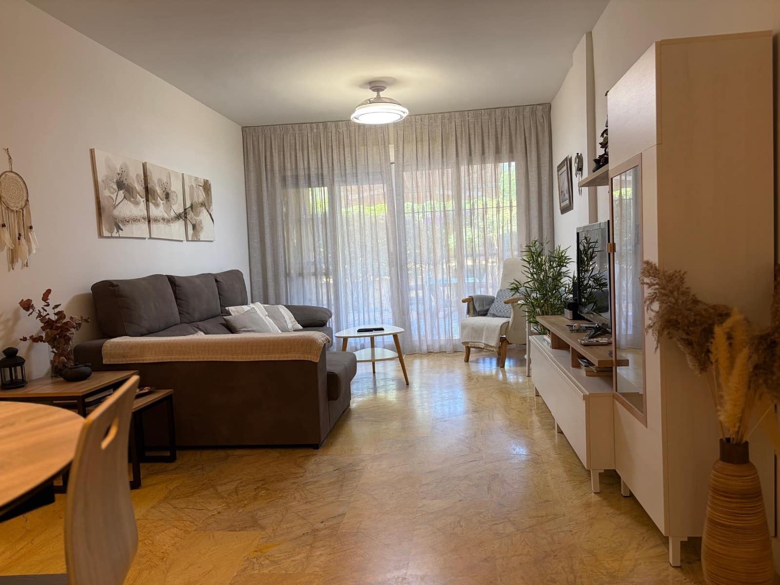 2 soverom Leilighet til leie i Puerto del Rey med garasje - € 1 200 (Ref: 10173960)