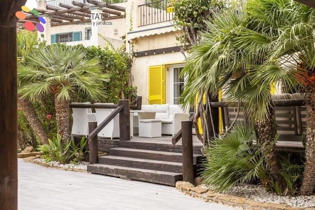 3 soverom Villa til salgs i Vera med svømmebasseng garasje - € 850 000 (Ref: 10187106)