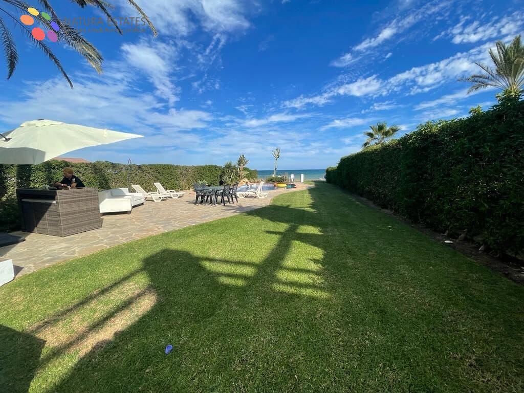 5 soverom Villa til salgs i Vera med svømmebasseng garasje - € 1 100 000 (Ref: 7776668)