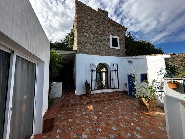 3 bedroom Finca/Country House for sale in Cariatiz with garage - € 155,000 (Ref: 8663123)