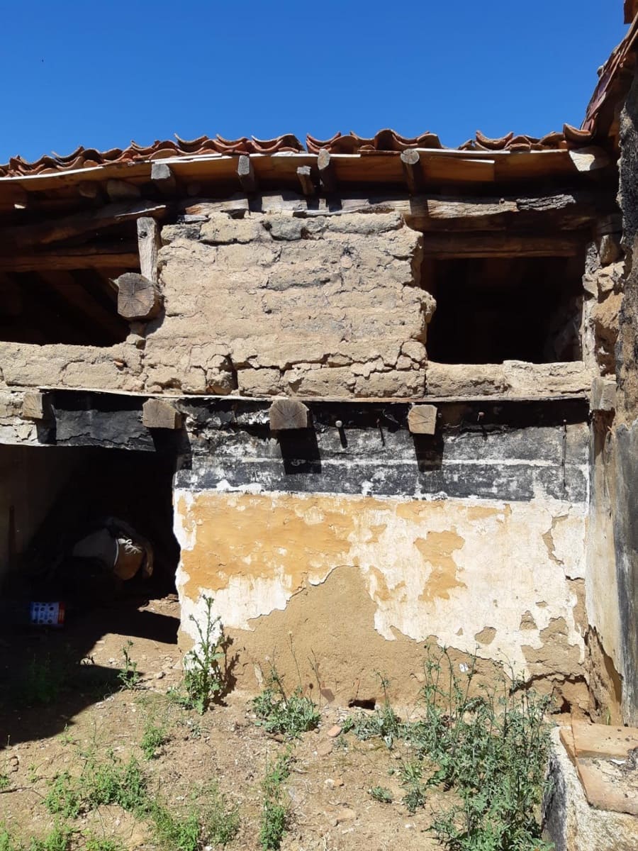 3 soveværelse Byhus til salg i La Horcajada - € 25.900 (Ref: 8704848)