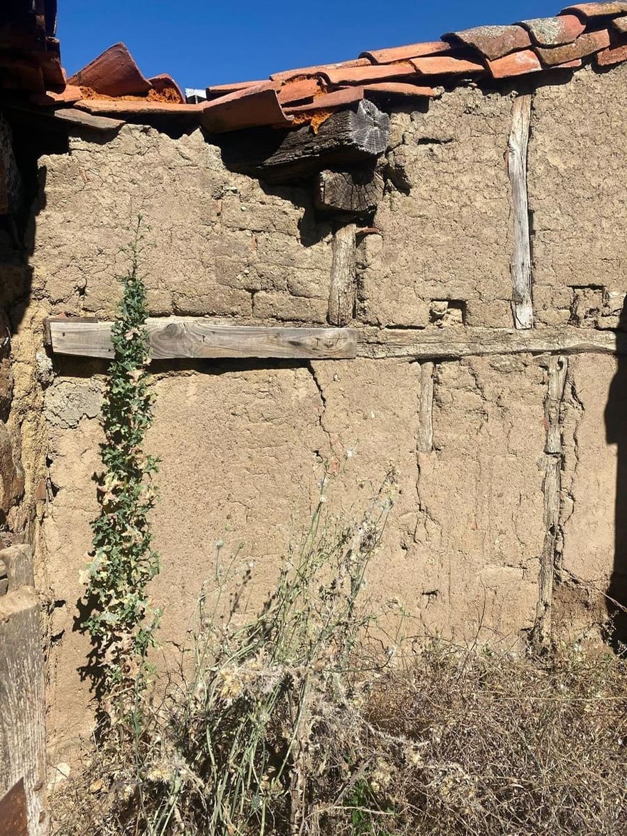 3 soveværelse Byhus til salg i La Horcajada - € 25.900 (Ref: 8704848)