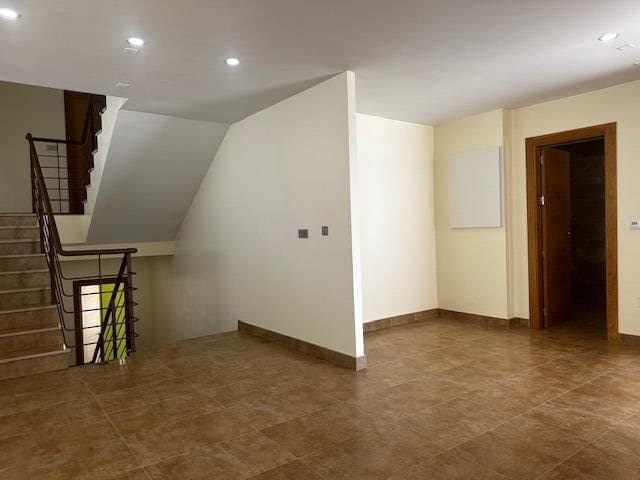 5 bedroom Villa for sale in San Juan de los Terreros with pool - € 845,000 (Ref: 8834455)