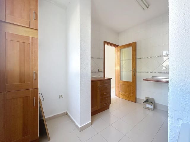 2 makuuhuone Rivitalo myytävänä paikassa Vera mukana 
autotalli - 229 000 € (Ref: 9382796)