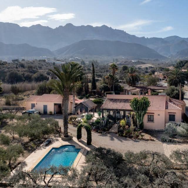 4 slaapkamer Finca/Landhuis te koop in Mojacar met zwembad garage - € 419.000 (Ref: 9758926)