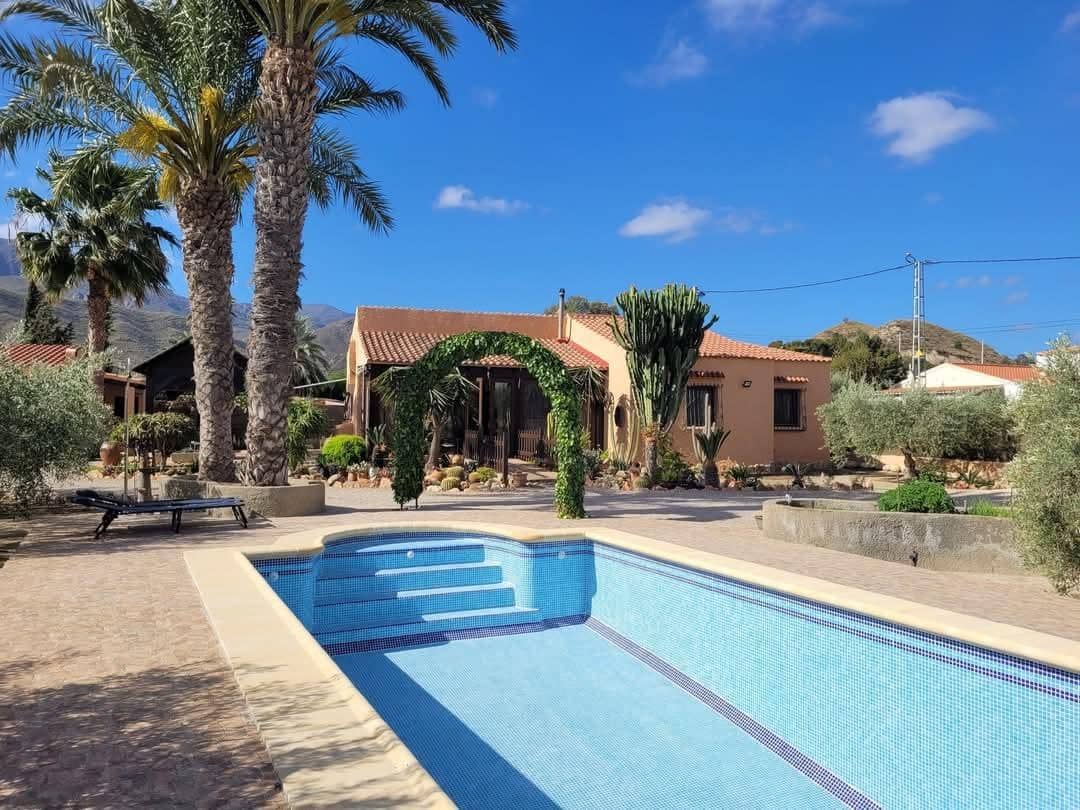 4 slaapkamer Finca/Landhuis te koop in Mojacar met zwembad garage - € 419.000 (Ref: 9758926)