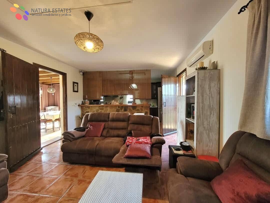 4 bedroom Finca/Country House for sale in Mojacar with pool garage - € 398,000 (Ref: 9758926)