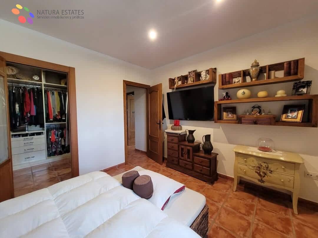 4 bedroom Finca/Country House for sale in Mojacar with pool garage - € 398,000 (Ref: 9758926)