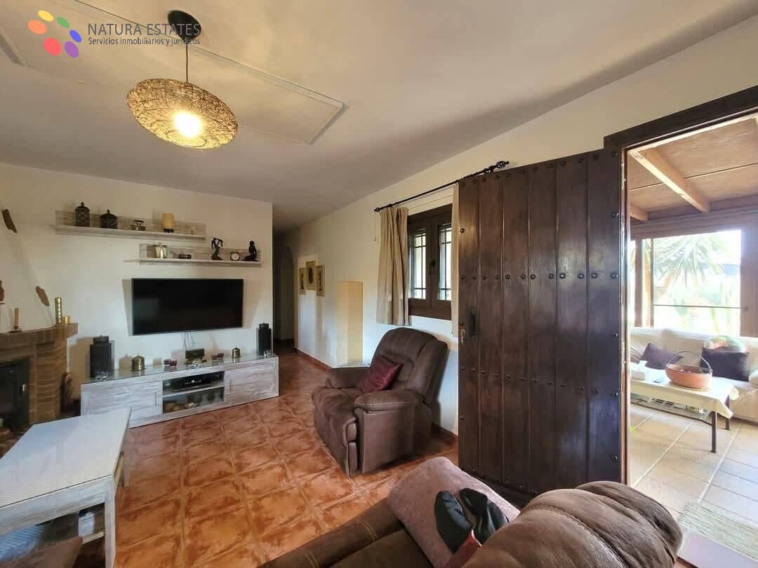 4 bedroom Finca/Country House for sale in Mojacar with pool garage - € 398,000 (Ref: 9758926)