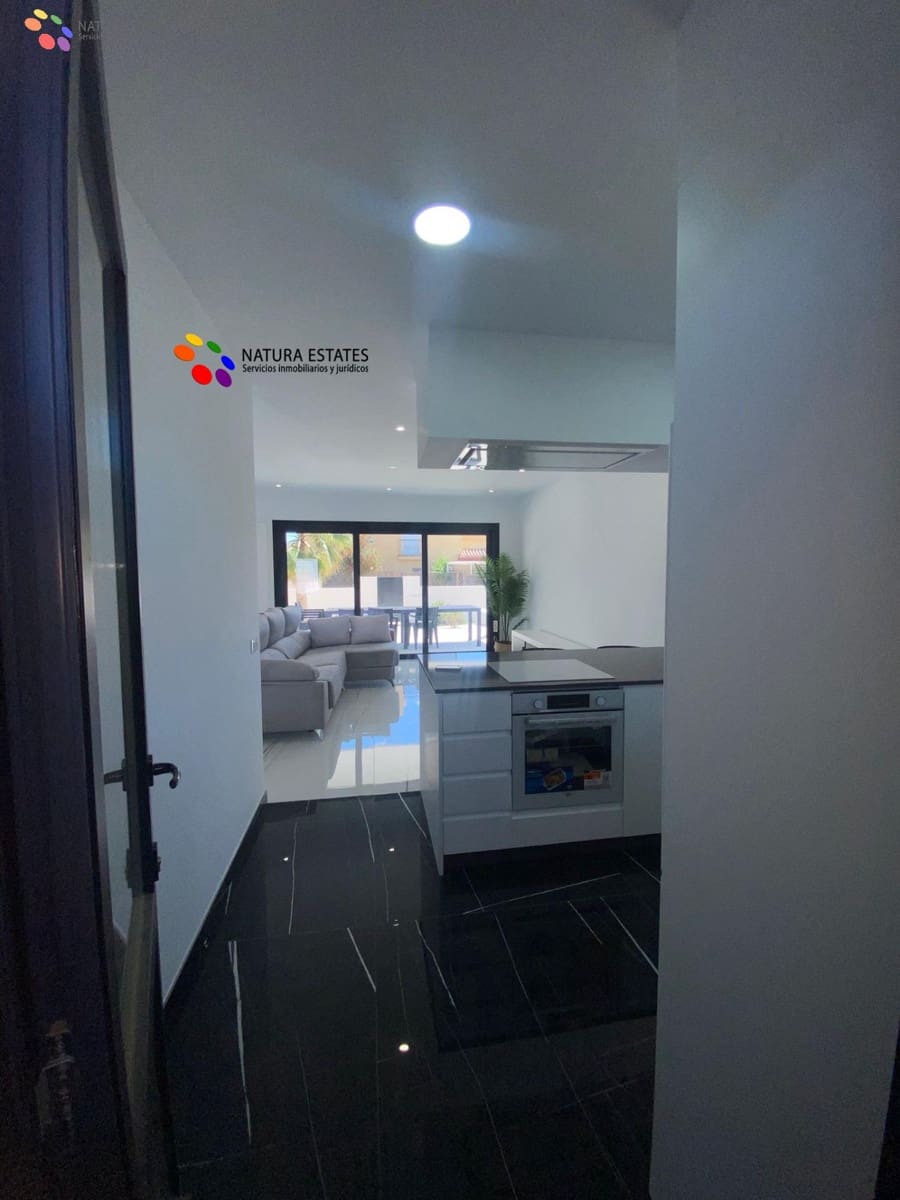 3 bedroom Villa for sale in Los Gallardos with pool - € 349,000 (Ref: 9778082)