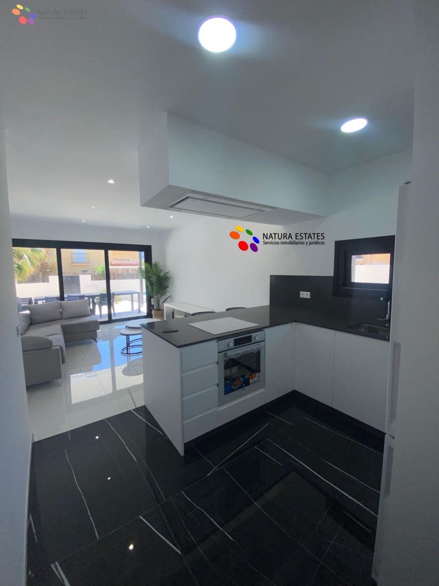 3 bedroom Villa for sale in Los Gallardos with pool - € 349,000 (Ref: 9778082)