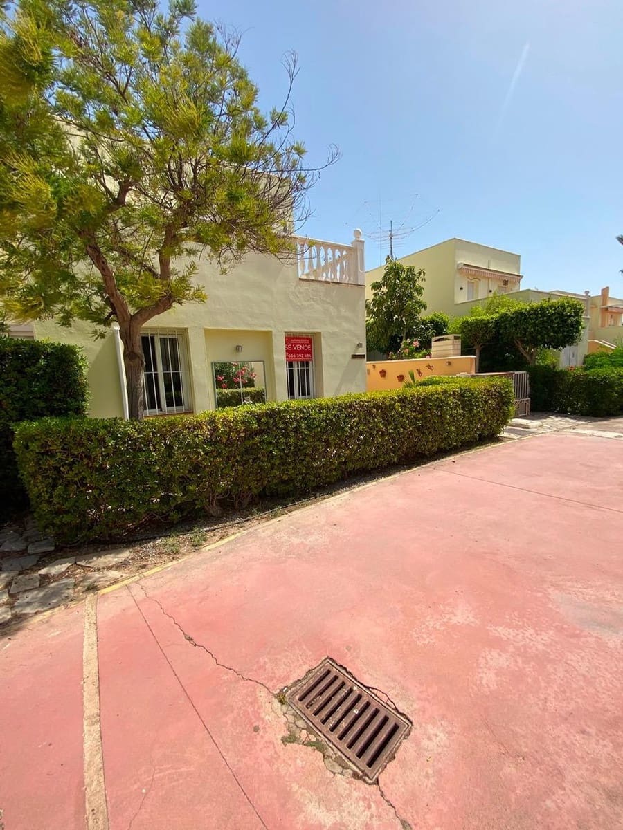 Apartamento de 3 habitaciones en Vera en venta con piscina - 275.000 € (Ref: 9959758)