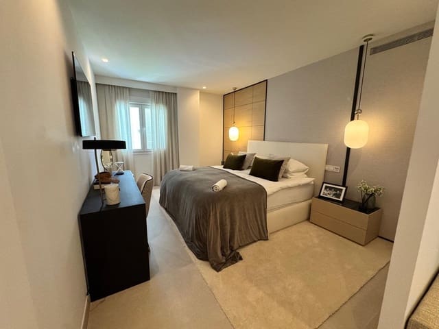 Chalet de 4 habitaciones en Marbella en venta con piscina garaje - 3.100.000 € (Ref: 10004279)