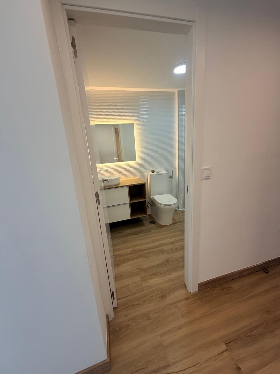 2 soveværelse Lejlighed til salg i Benalmadena med swimmingpool - € 305.000 (Ref: 10004281)