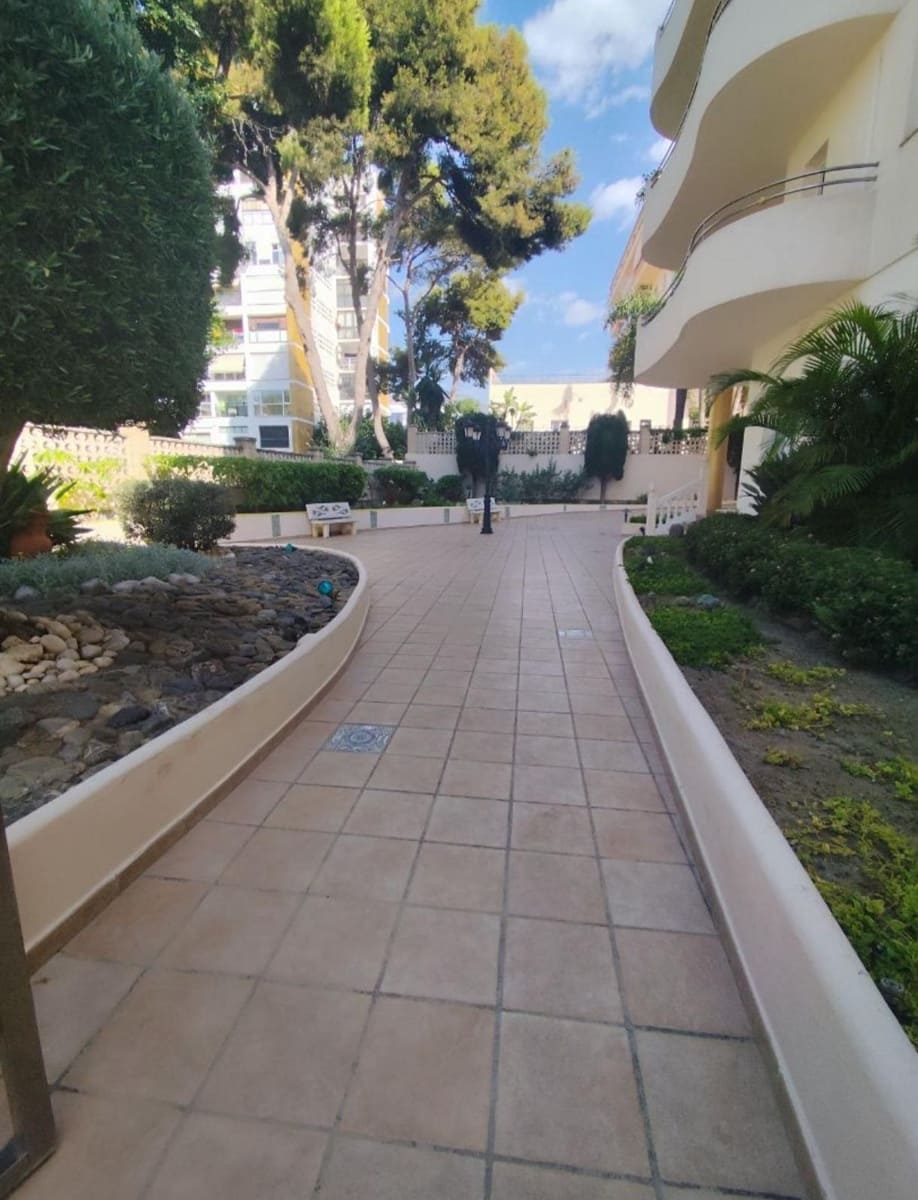 Apartamento de 2 habitaciones en Benalmádena en venta con piscina garaje - 420.000 € (Ref: 10009182)