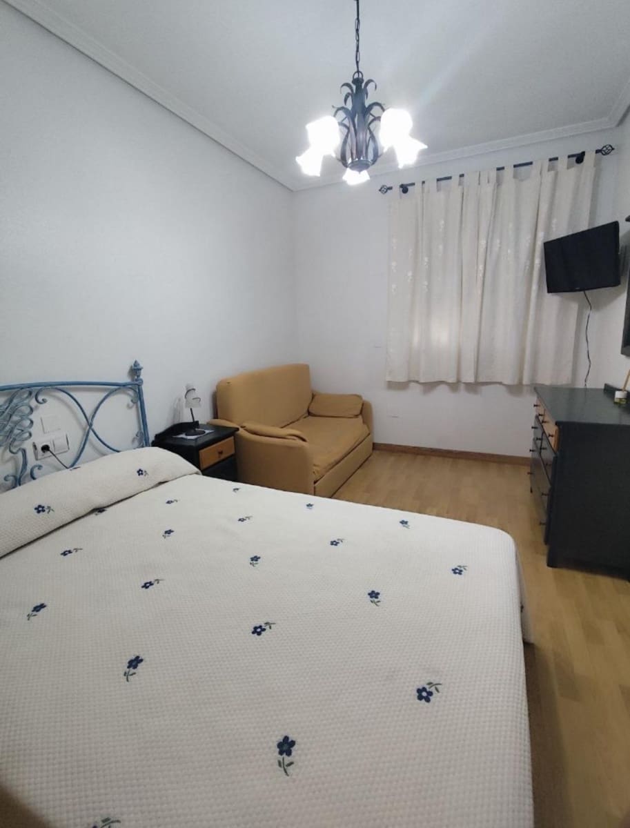 Apartamento de 2 habitaciones en Benalmádena en venta con piscina garaje - 420.000 € (Ref: 10009182)