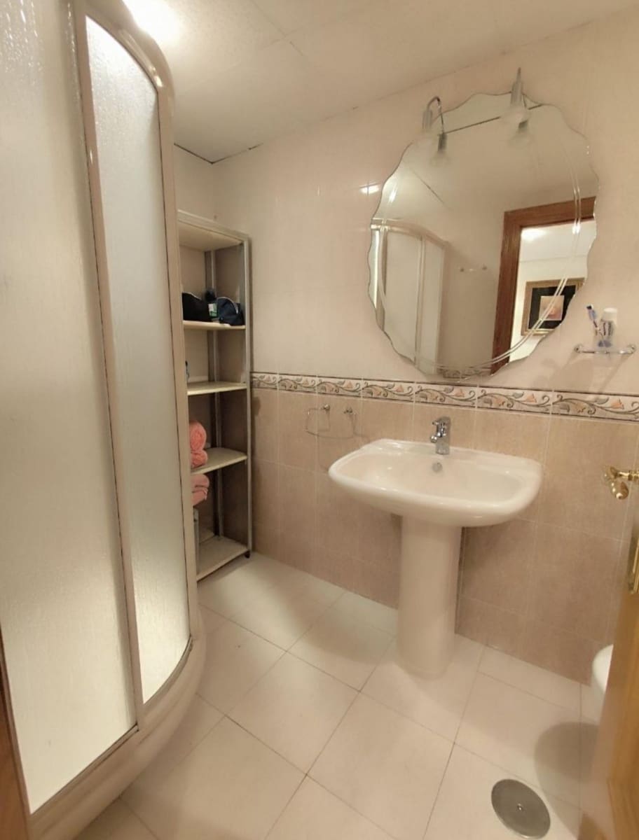 Apartamento de 2 habitaciones en Benalmádena en venta con piscina garaje - 420.000 € (Ref: 10009182)