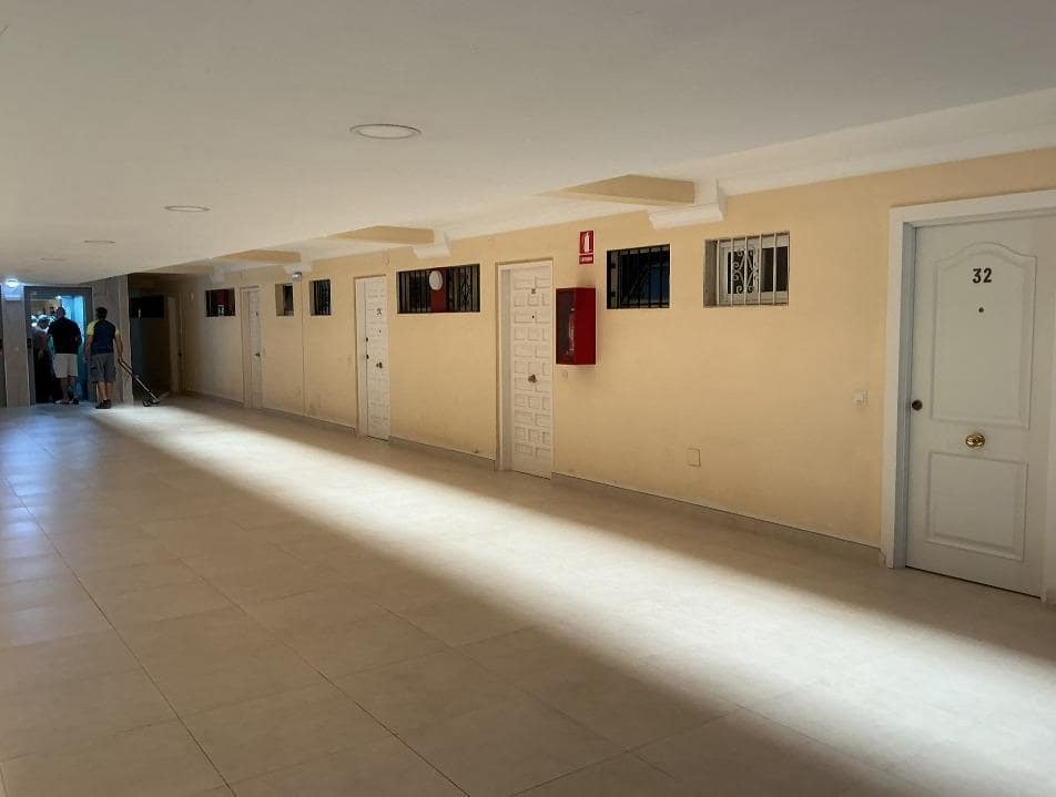 Studio till salu i Benalmadena Costa med pool - 195 000 € (Ref: 10009183)