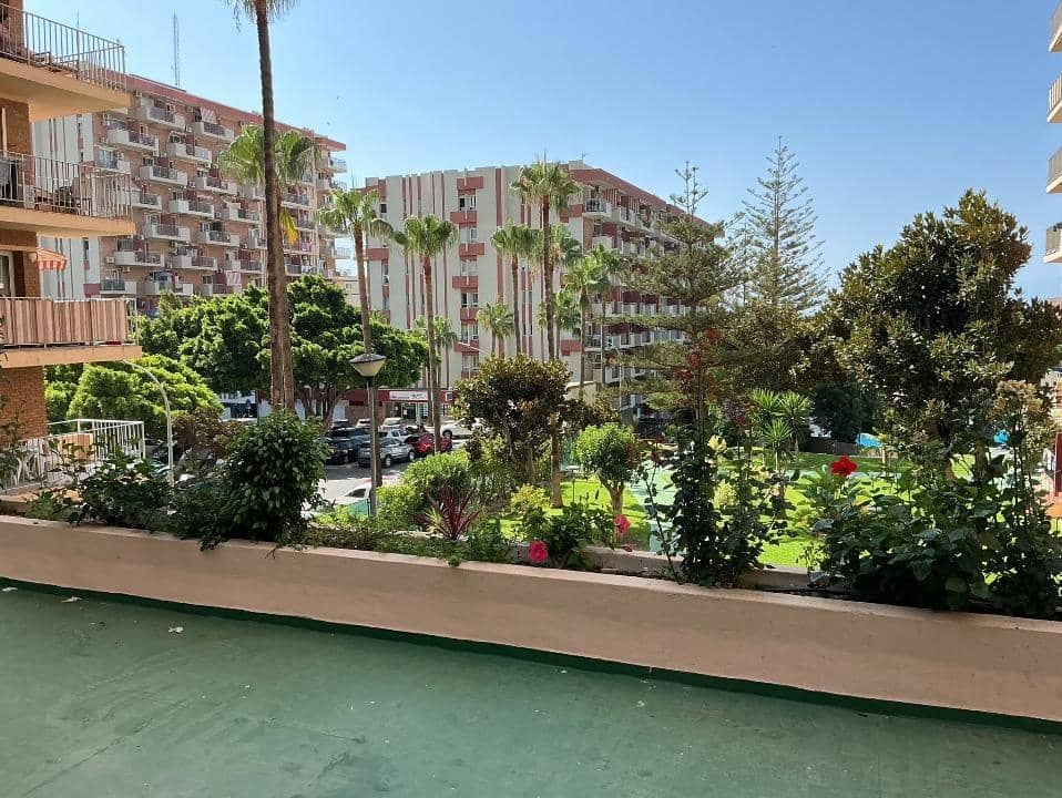 Studio till salu i Benalmadena Costa med pool - 195 000 € (Ref: 10009183)