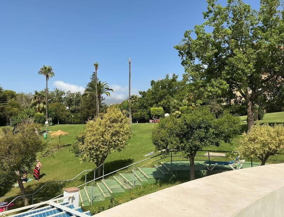 Studio till salu i Benalmadena Costa med pool - 195 000 € (Ref: 10009183)